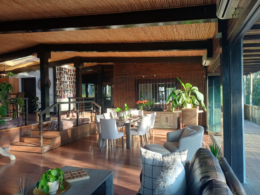 4 Bedroom Property for Sale in Hoekwil Western Cape